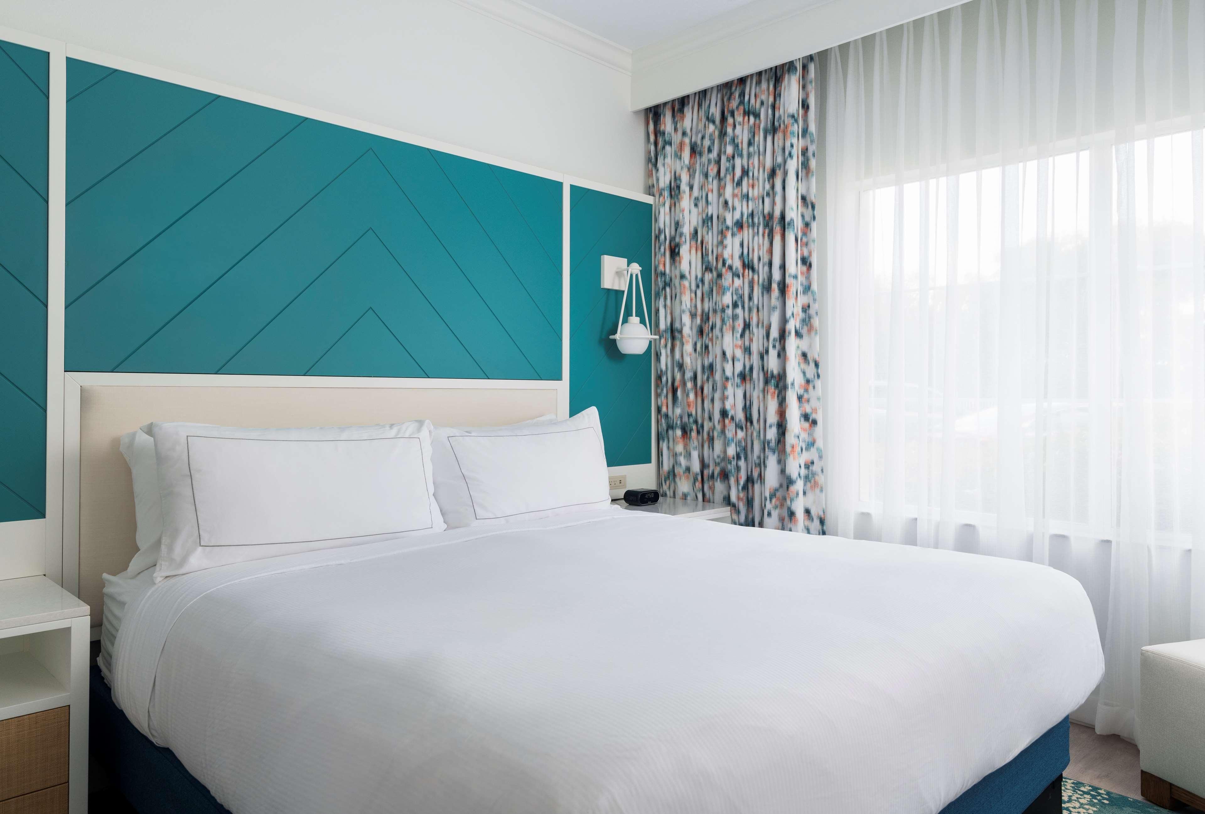 Doubletree Suites By Hilton Naples Naples Park Exterior foto