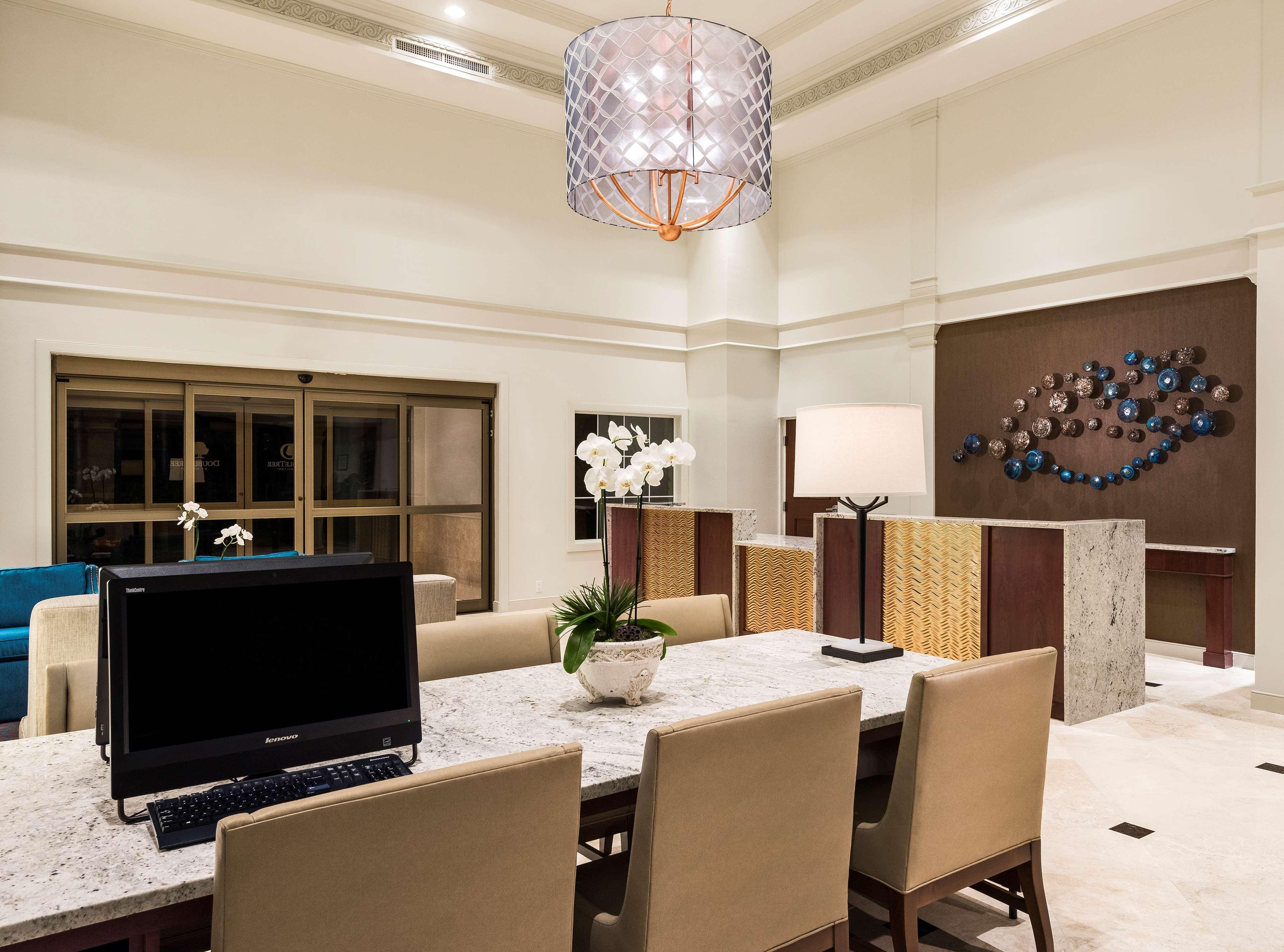 Doubletree Suites By Hilton Naples Naples Park Exterior foto
