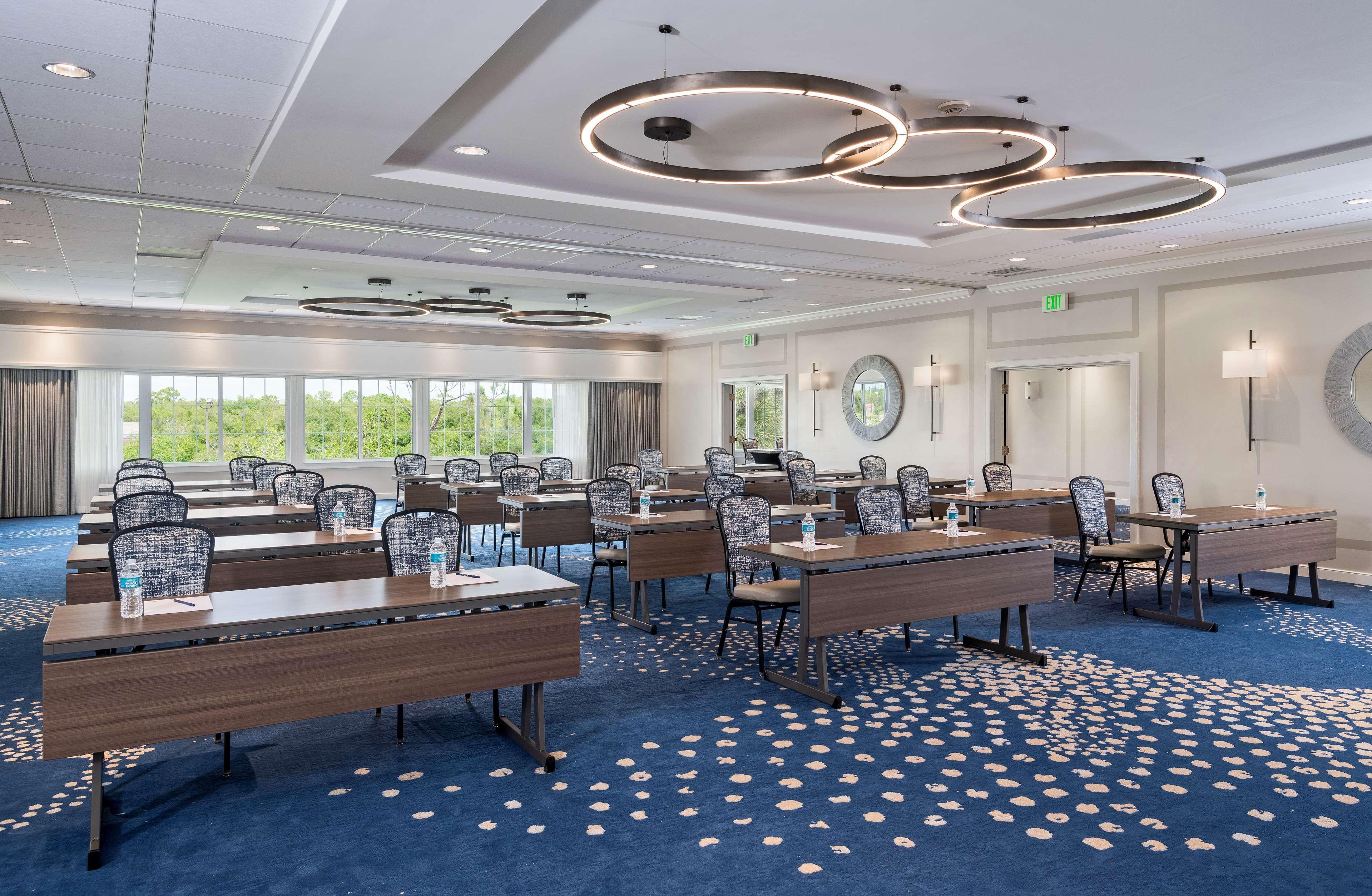 Doubletree Suites By Hilton Naples Naples Park Exterior foto