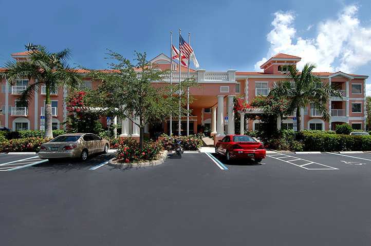 Doubletree Suites By Hilton Naples Naples Park Exterior foto